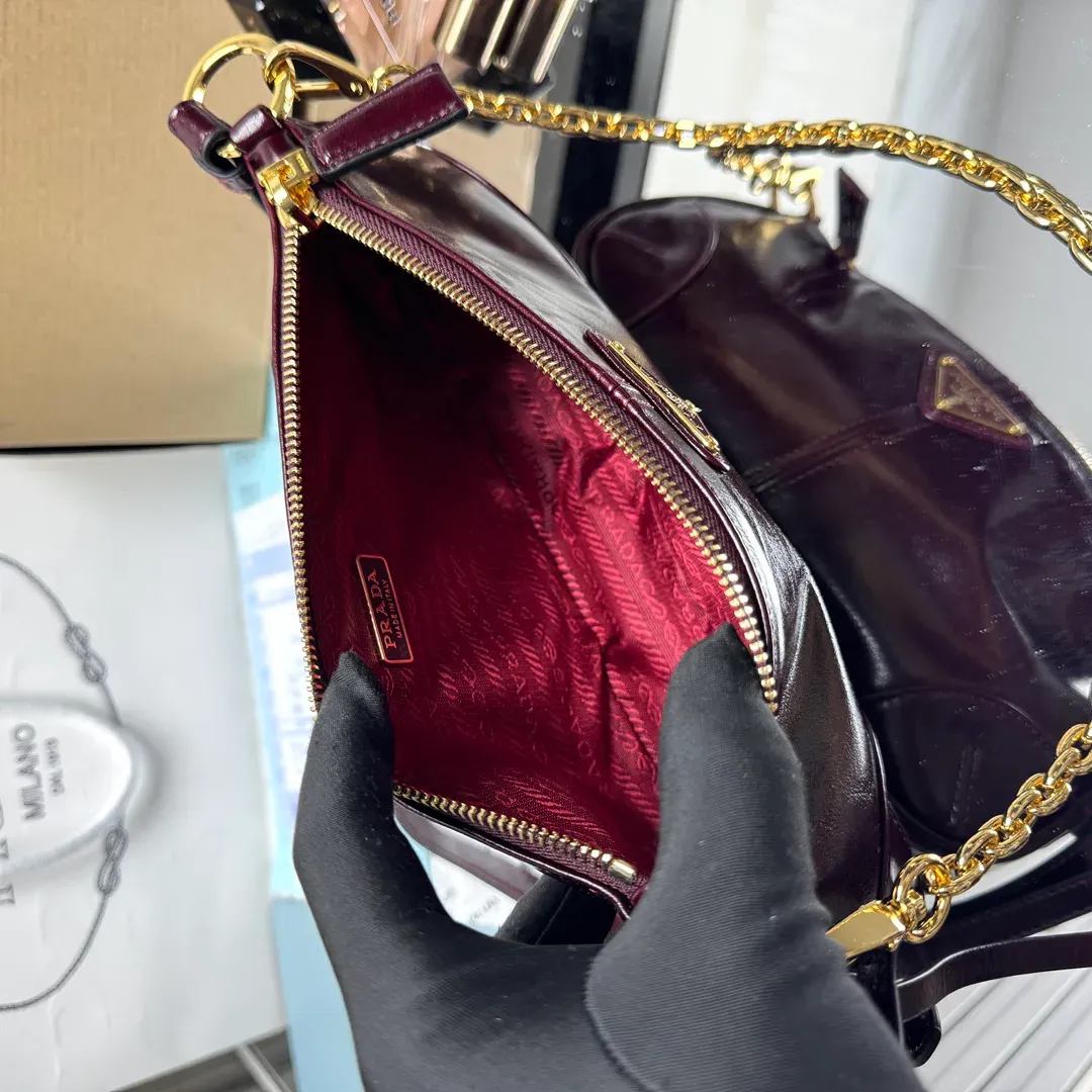 Сумки На Ремне Женские Prada 2247592