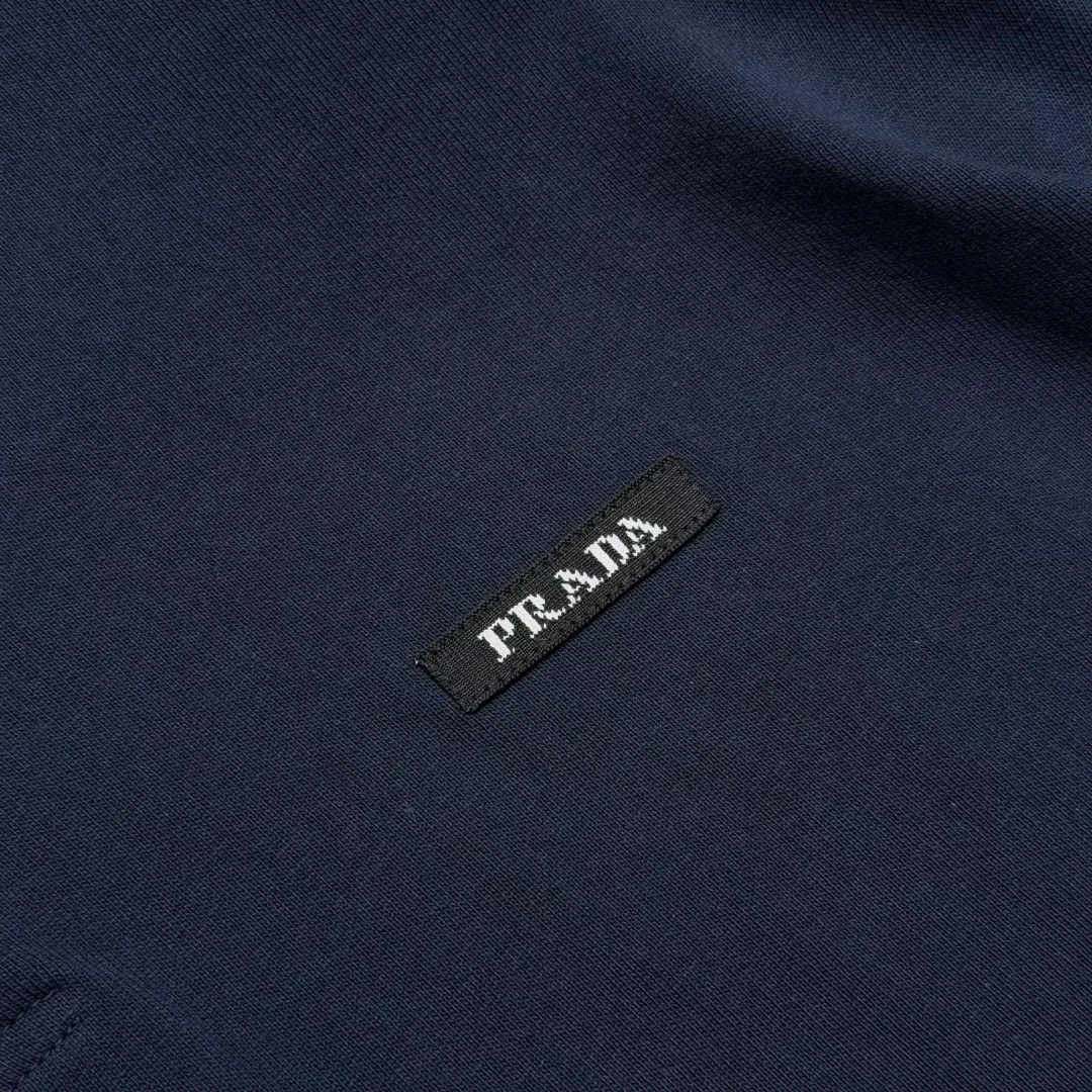 Рубашки Мужские Prada 18771986