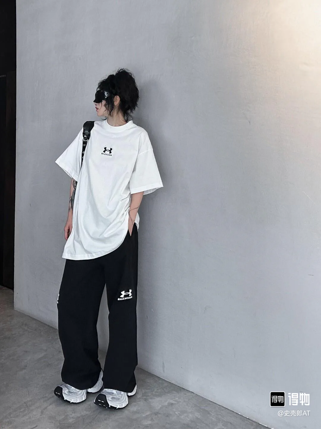 Футболки Женские Balenciaga 32497