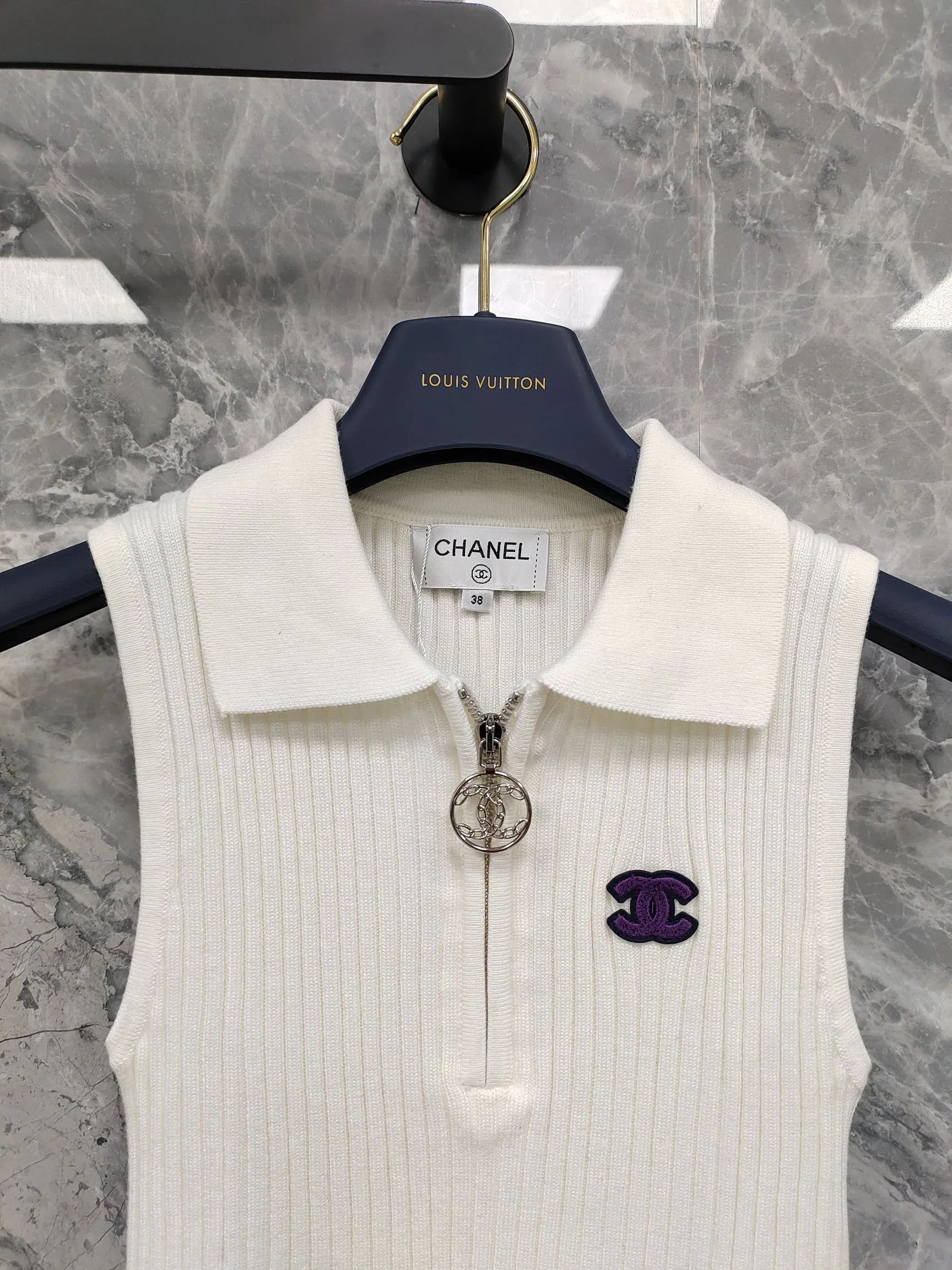 Жилеты Женские Chanel 13314353