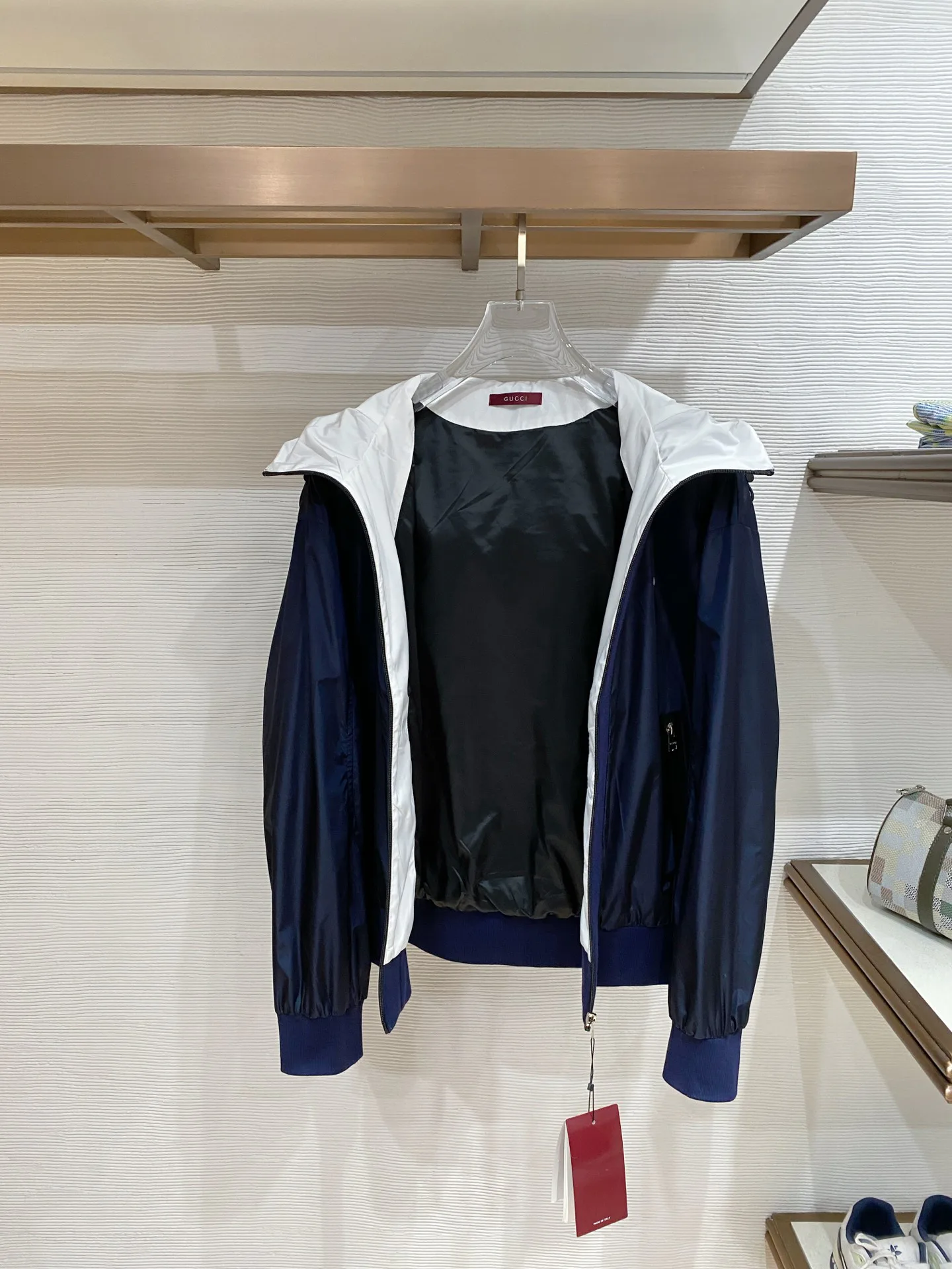 Куртки И Пуховики Мужские Gucci 10300303