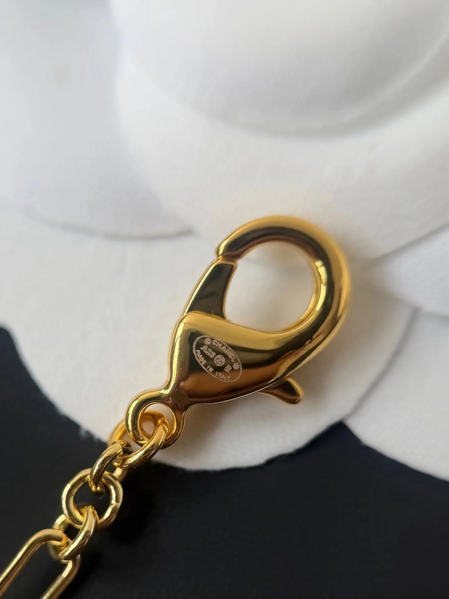 Бижутерия Chanel 18122616