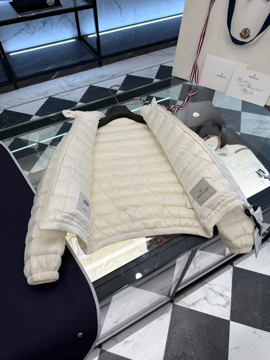 Куртки И Пуховики Женские Moncler 18741273