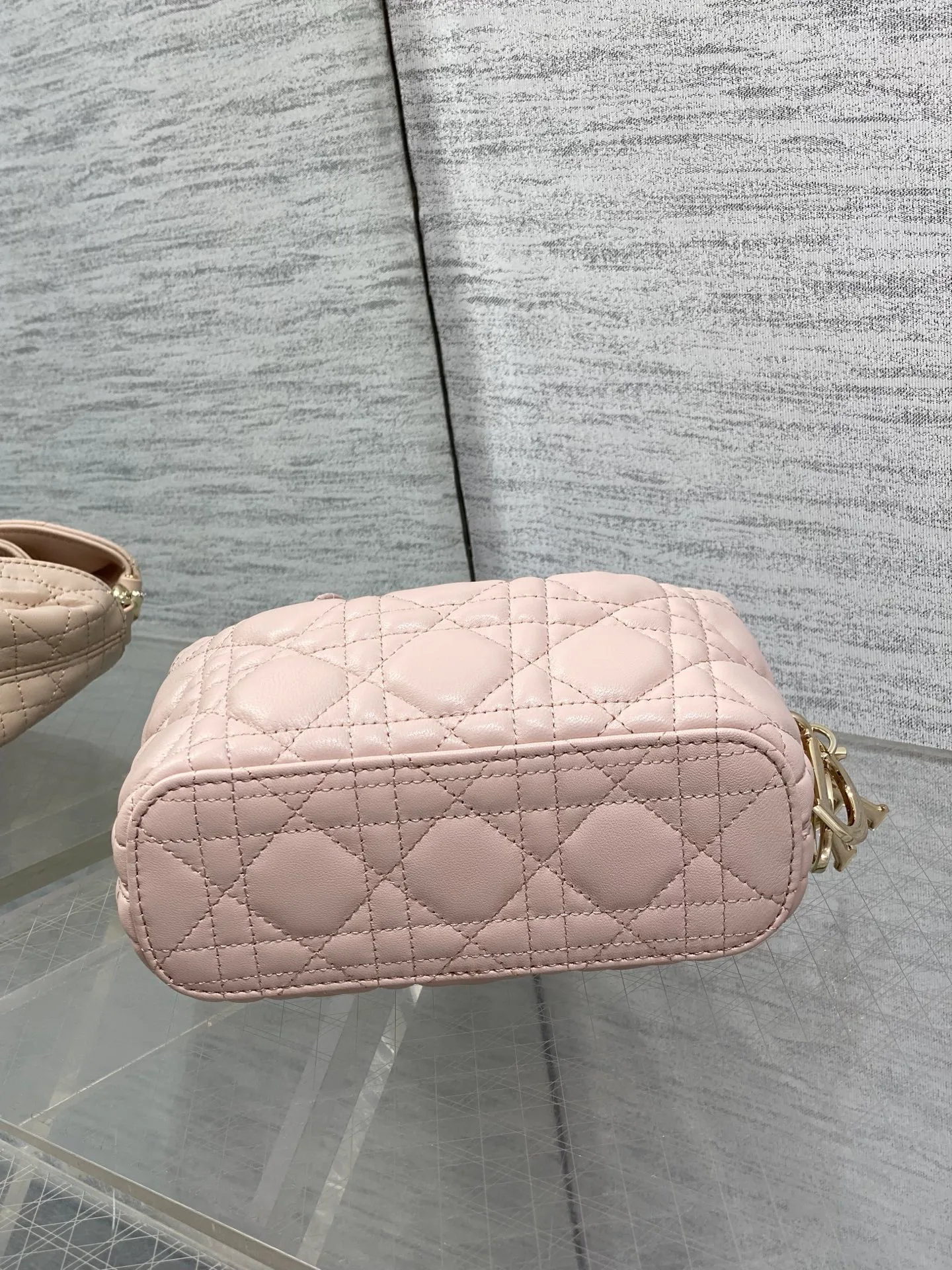 Классические Сумки Женские Christian Dior 18242087