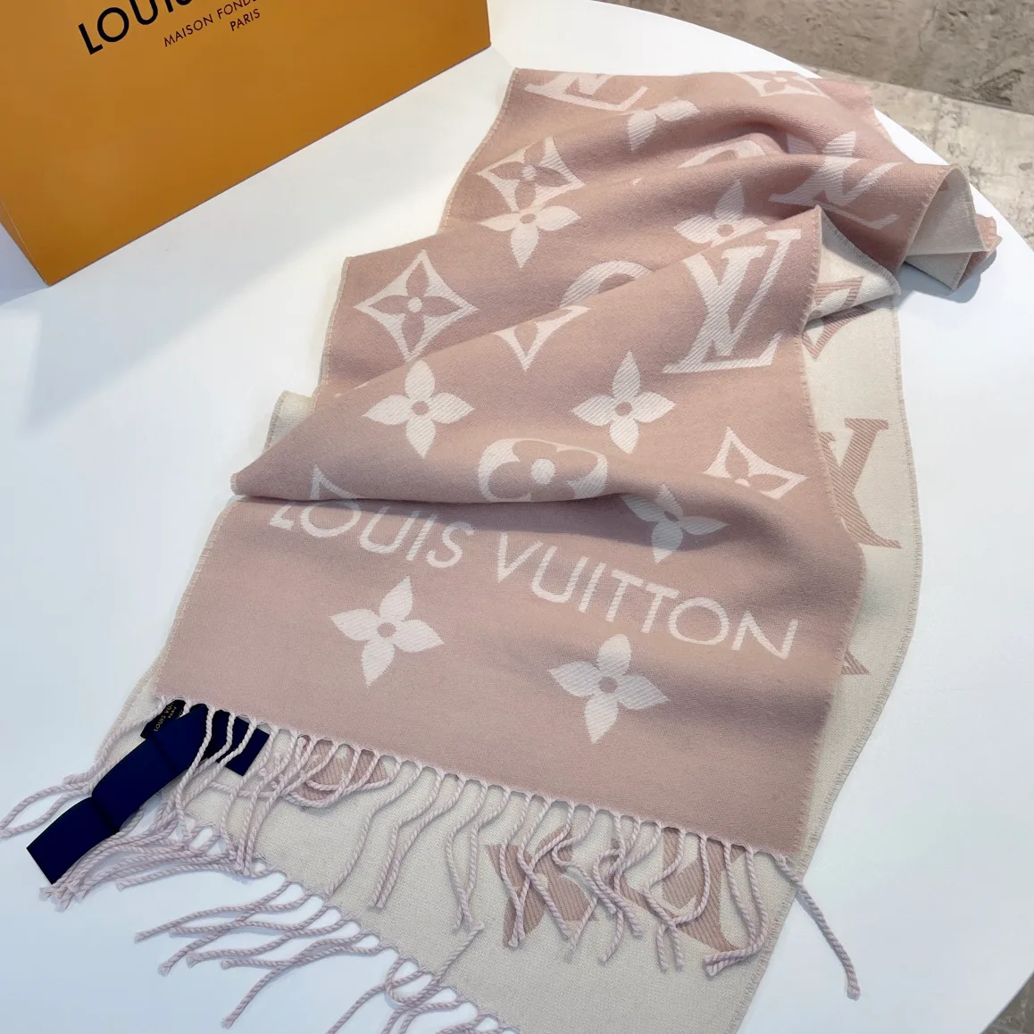 Шарфы Louis Vuitton 263909