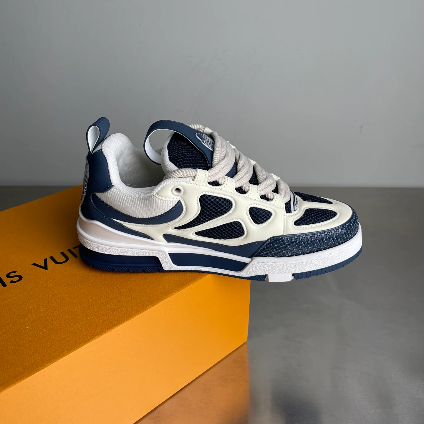 Кроссовки Женские Louis Vuitton 168933