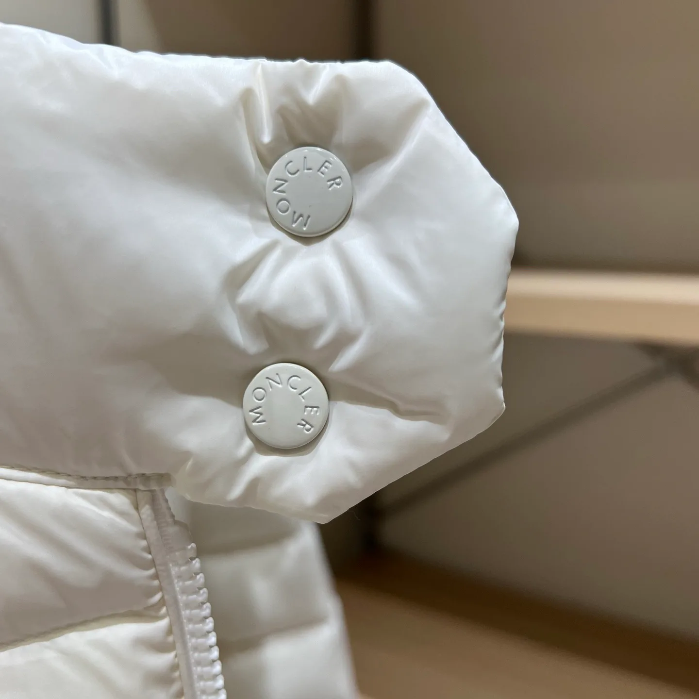 Куртки И Пуховики Женские Moncler 18328164
