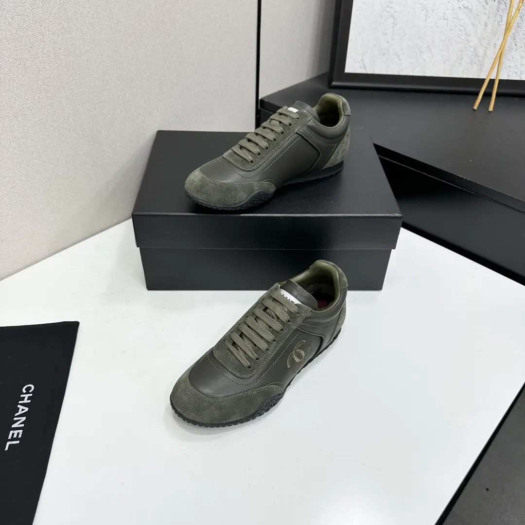 Кроссовки Женские Chanel 18083879