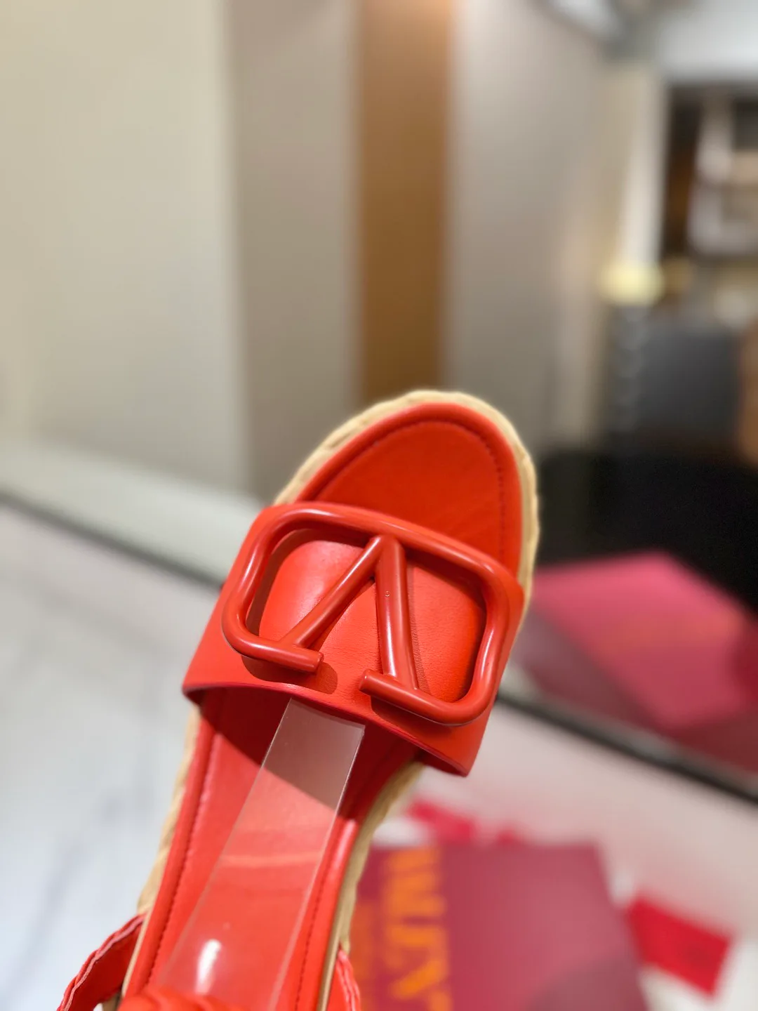 Босоножки Женские Valentino 17946616
