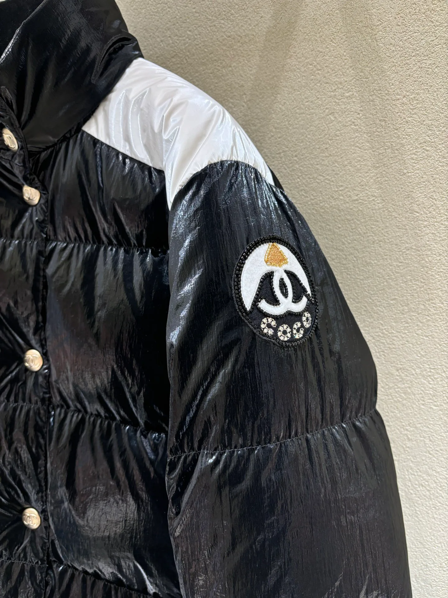 Куртки И Пуховики Женские Chanel 400255