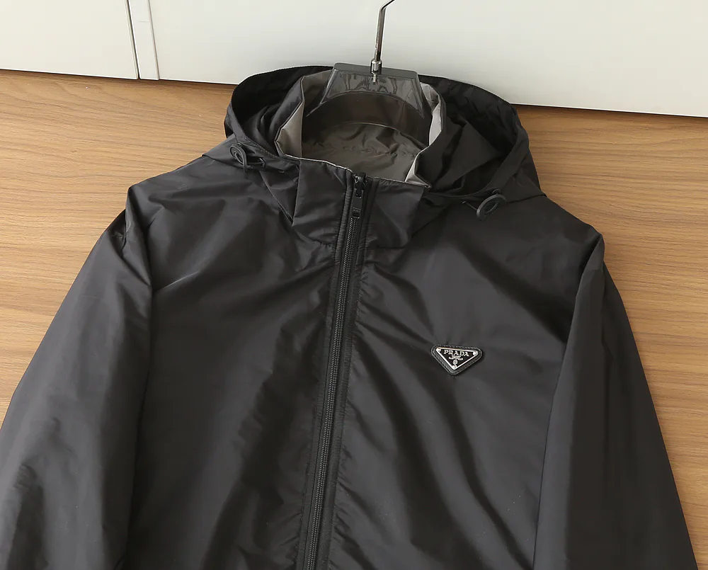 Куртки И Пуховики Мужские Prada 11010980