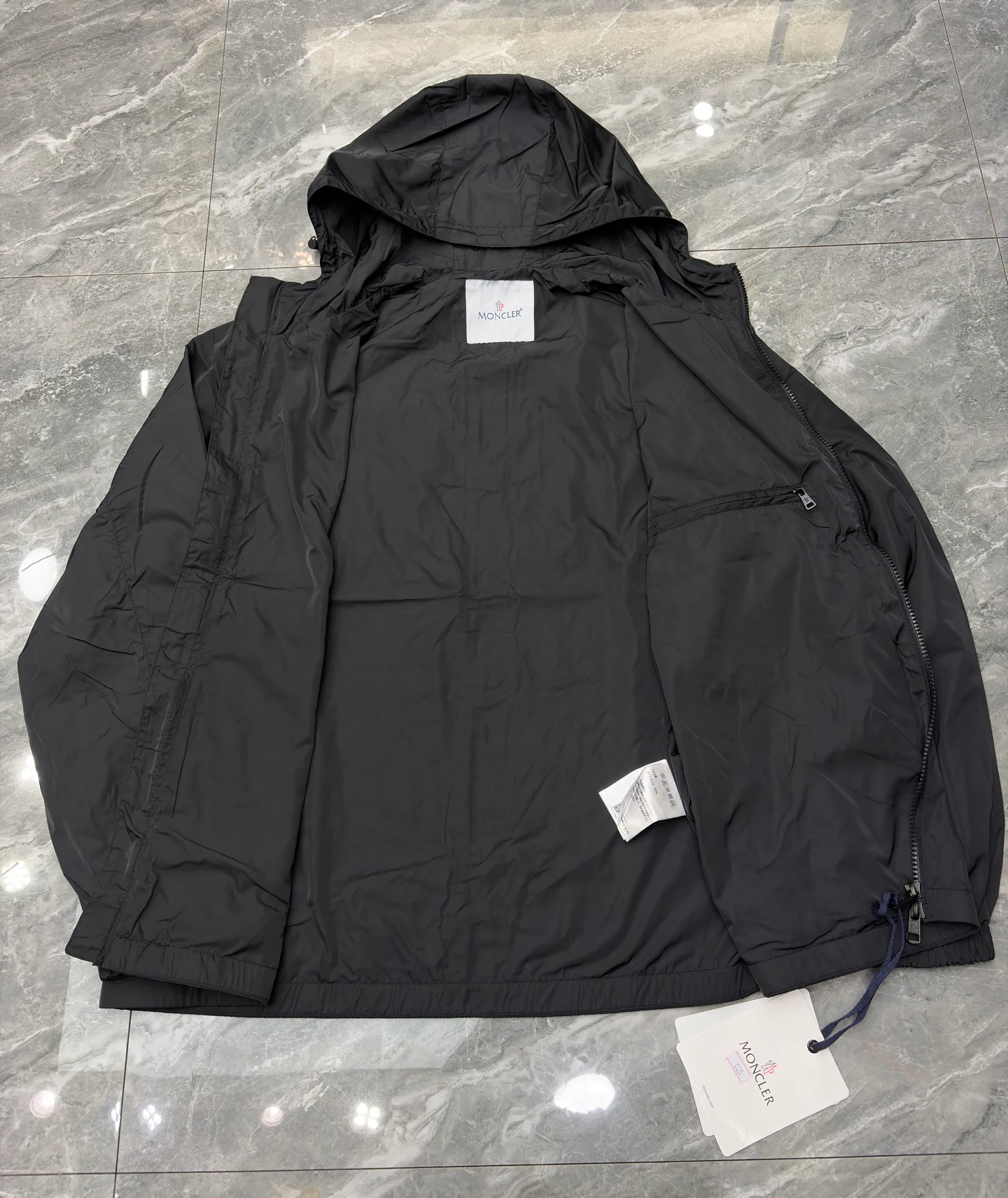 Куртки И Пуховики Мужские Moncler 11641504