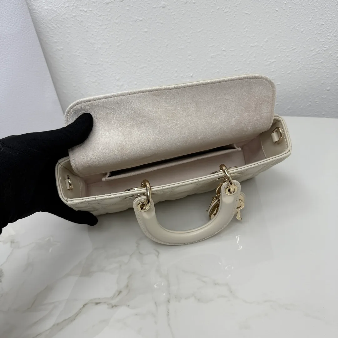 Классические Сумки Женские Christian Dior 17601432