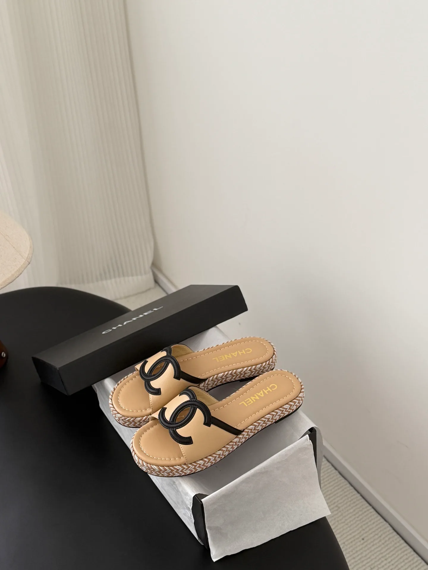 Шлепанцы Женские Chanel 13311133