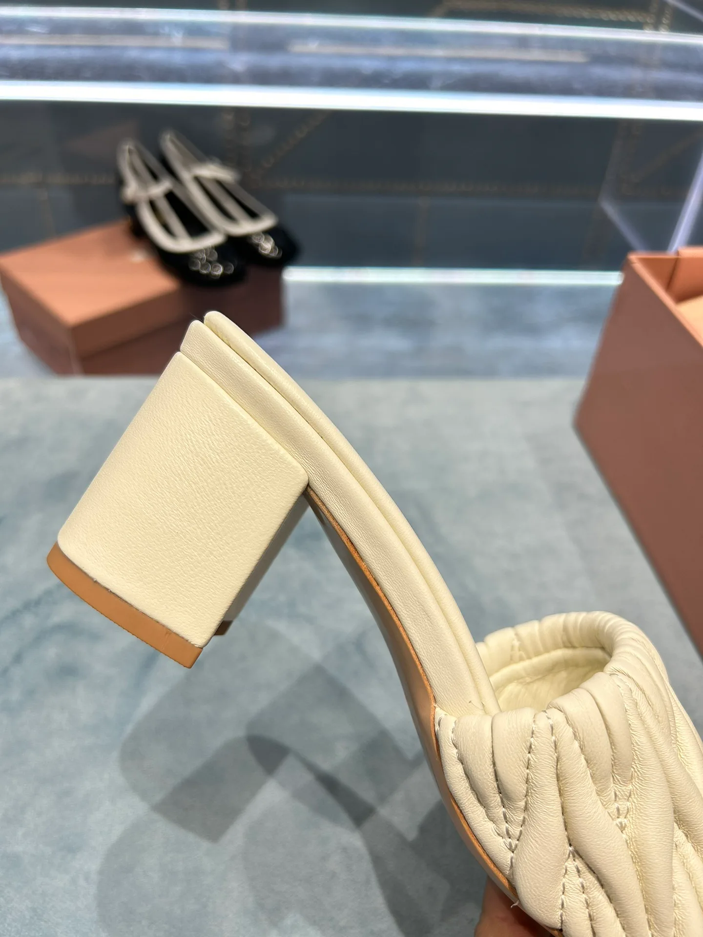 Босоножки Женские Miu Miu 33690