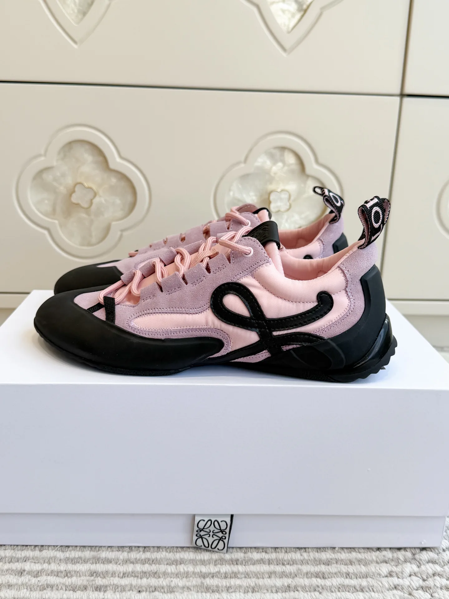 Кроссовки Женские Loewe 18275867