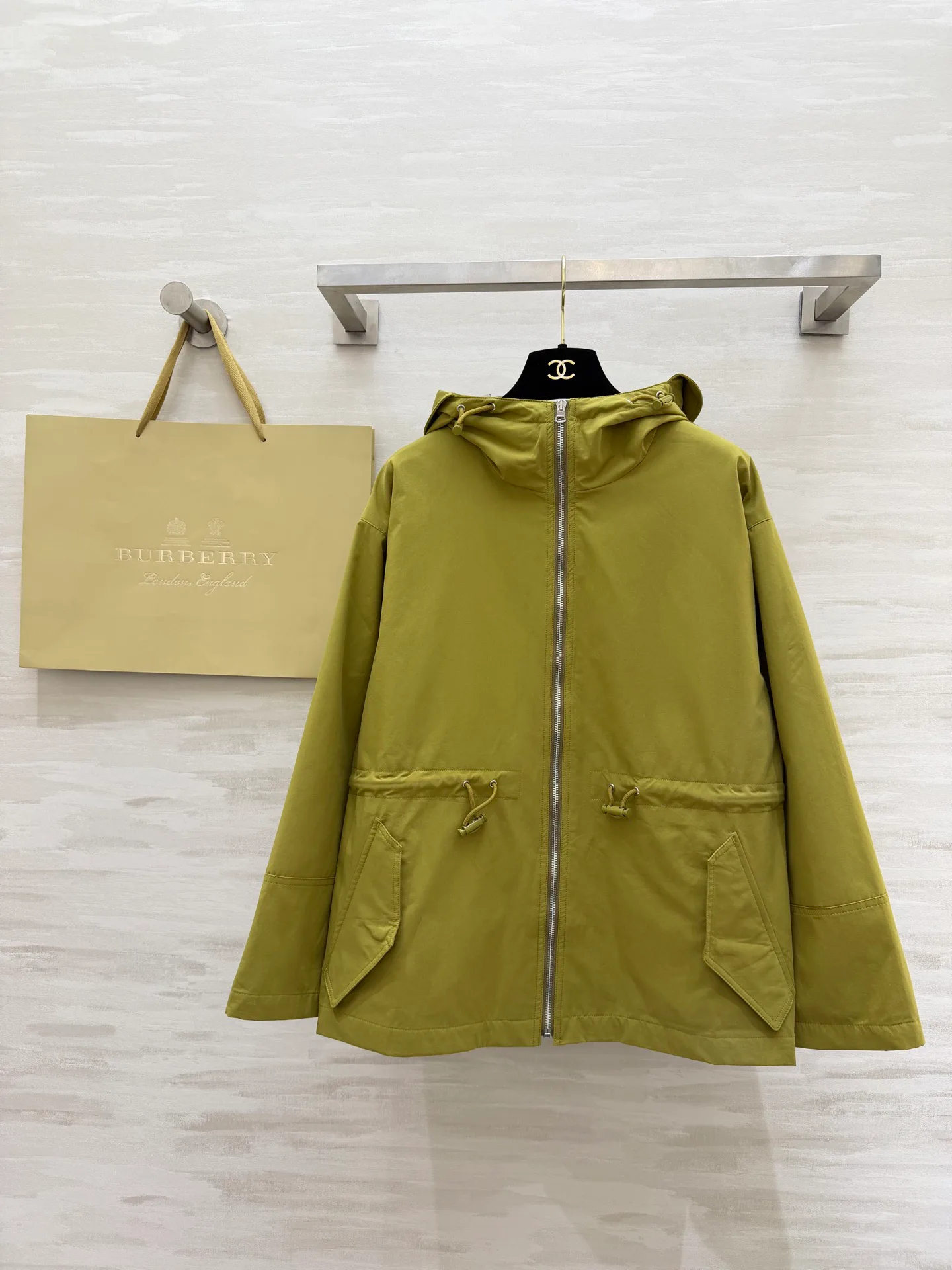 Куртки И Пуховики Женские Burberry 11272140