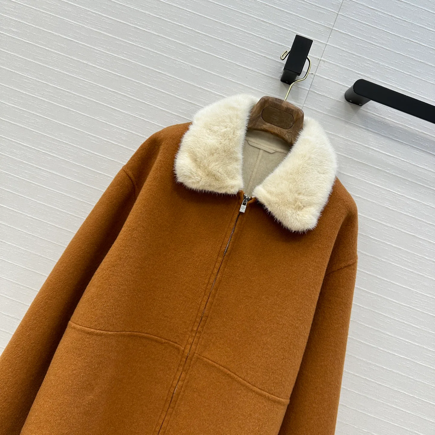 Куртки И Пуховики Женские Loro Piana 460671