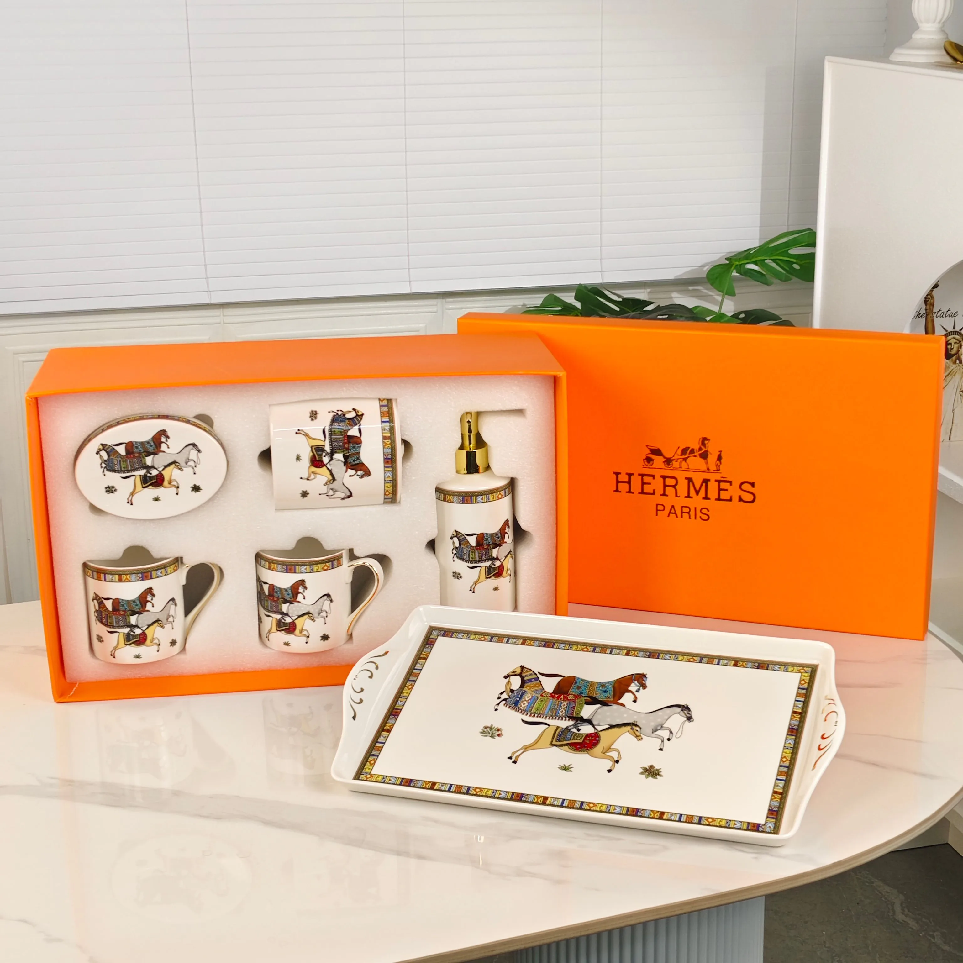 Посуда Hermes 233130