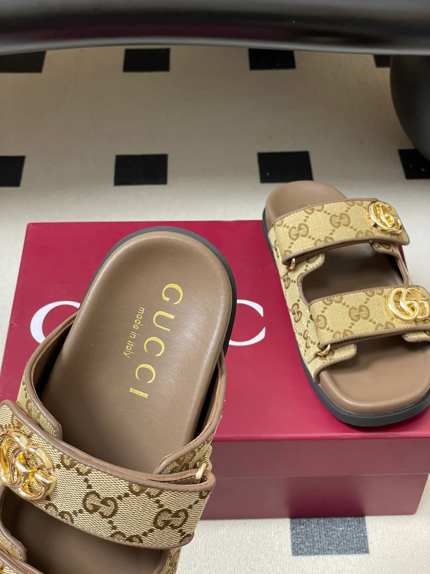 Сандалии Женские Gucci 11777362