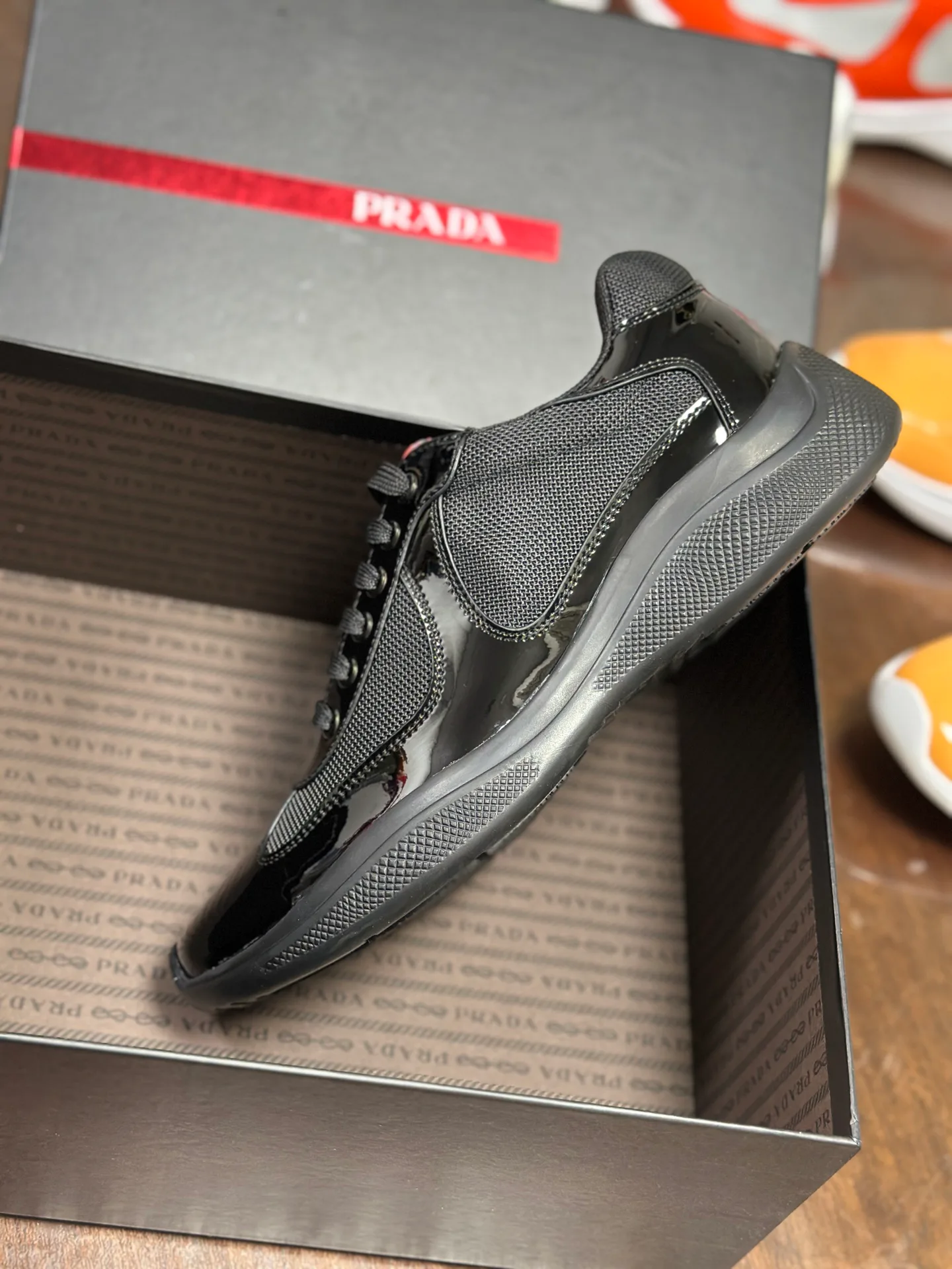 Кроссовки Женские Prada 18262254