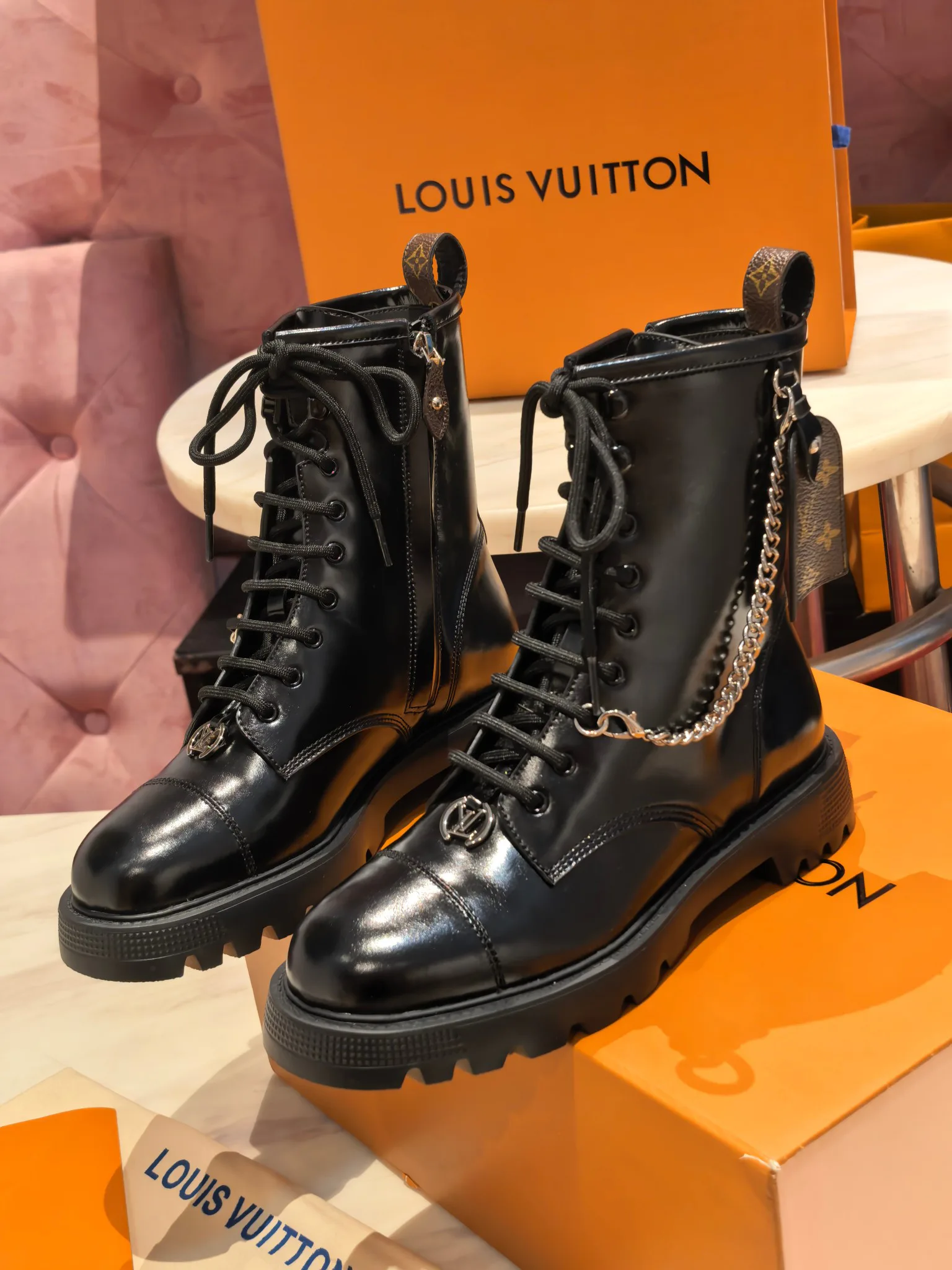 Ботинки Женские Louis Vuitton 18736016