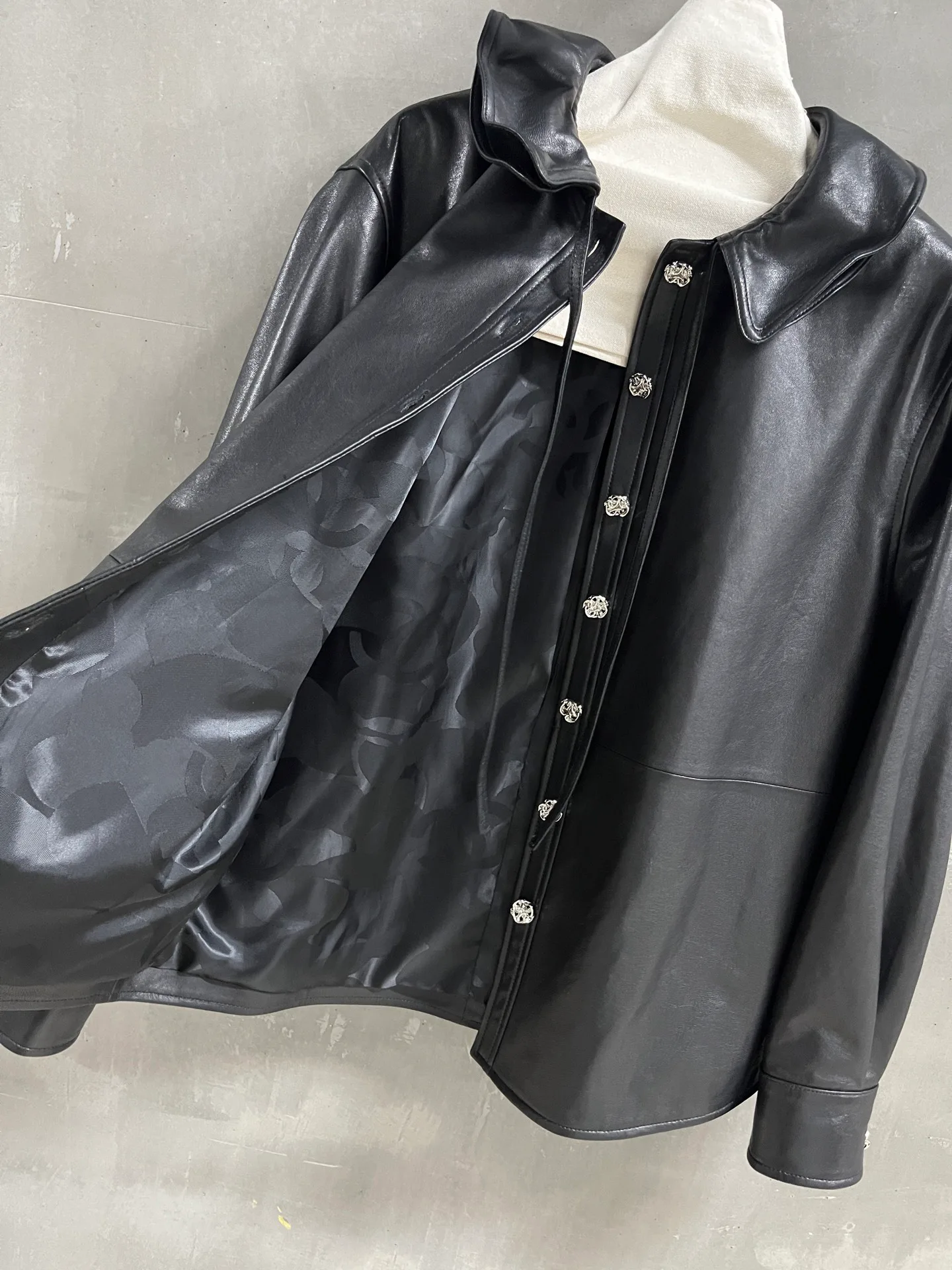 Кожаные Куртки И Дублёнки Женские Chanel 19524439