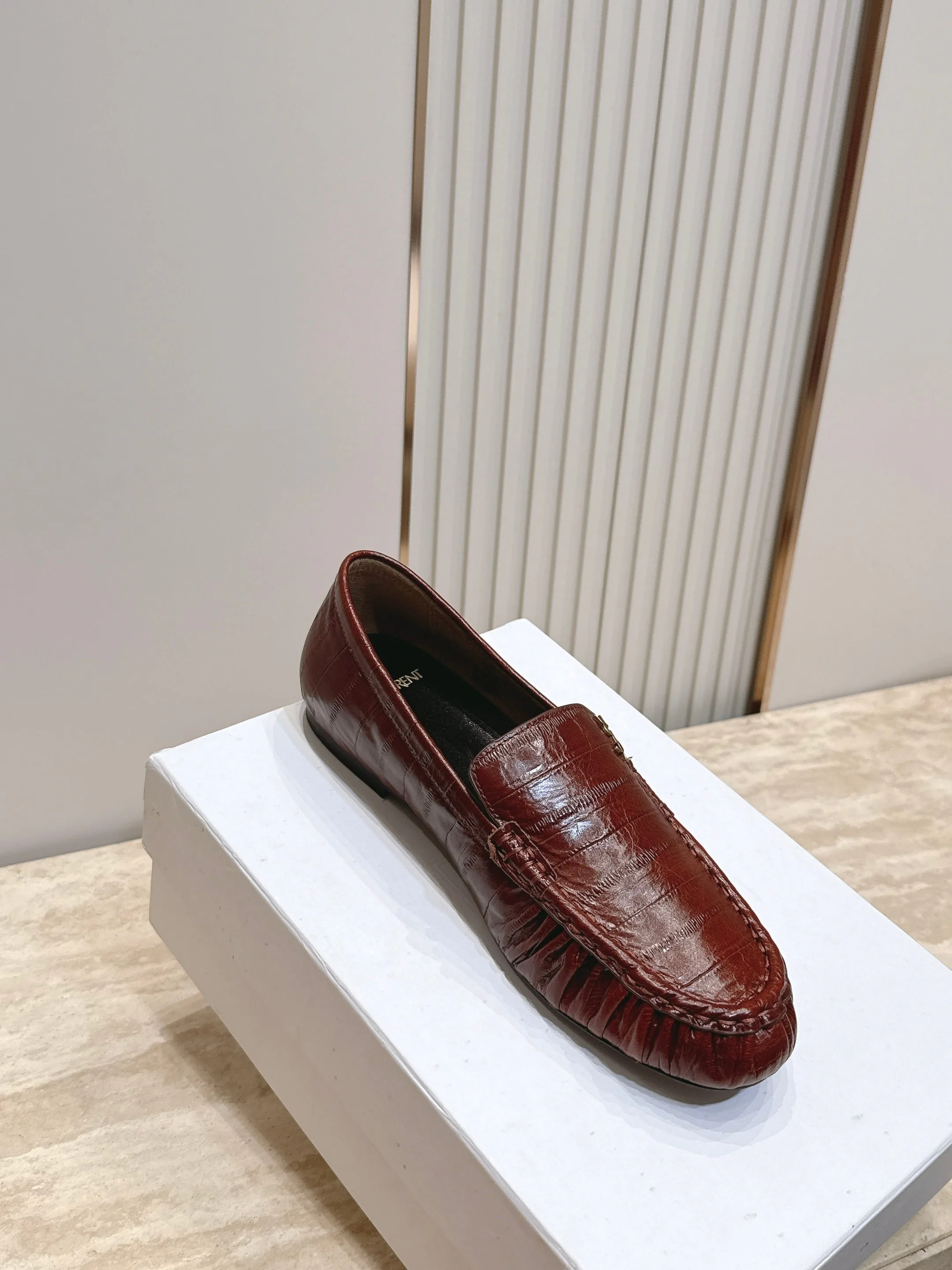Лоферы И Мокасины Женские Saint Laurent 17701331
