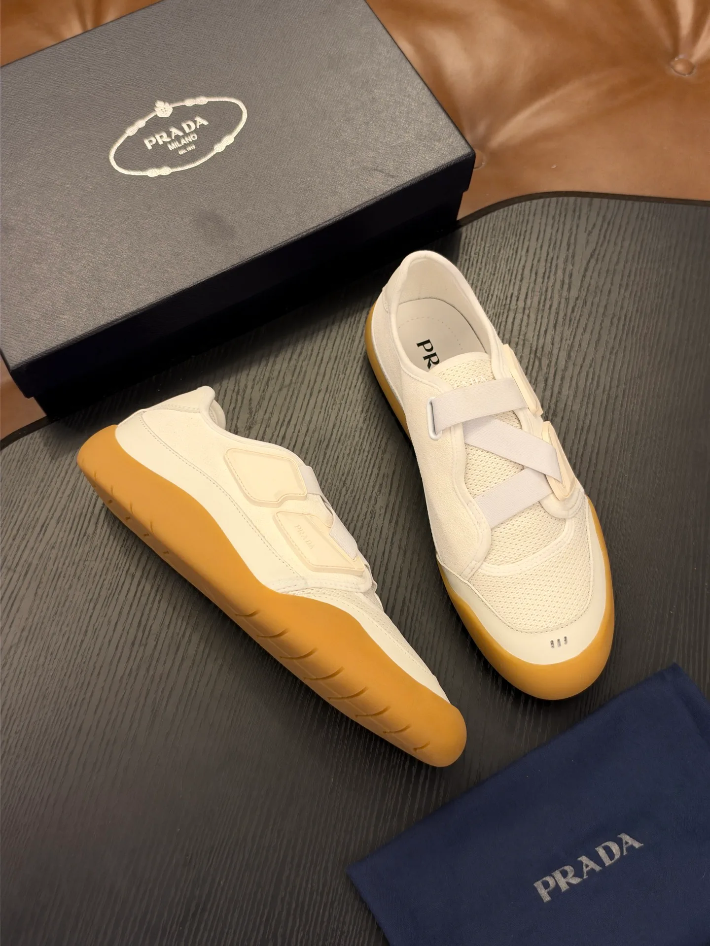 Кроссовки Мужские Prada 19700024