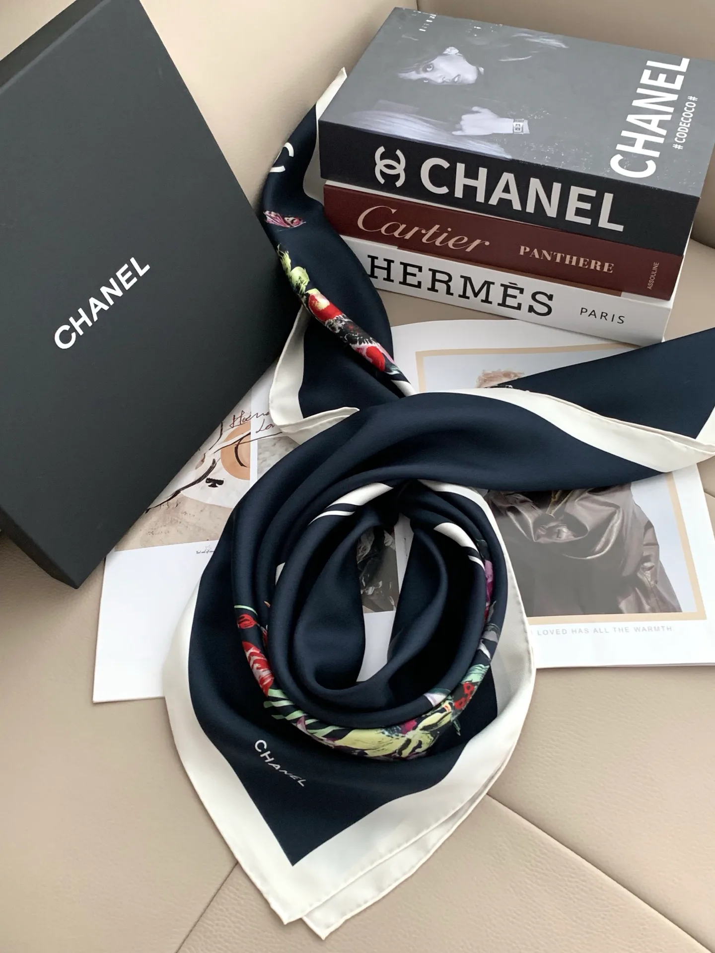 Платки Chanel 18675537