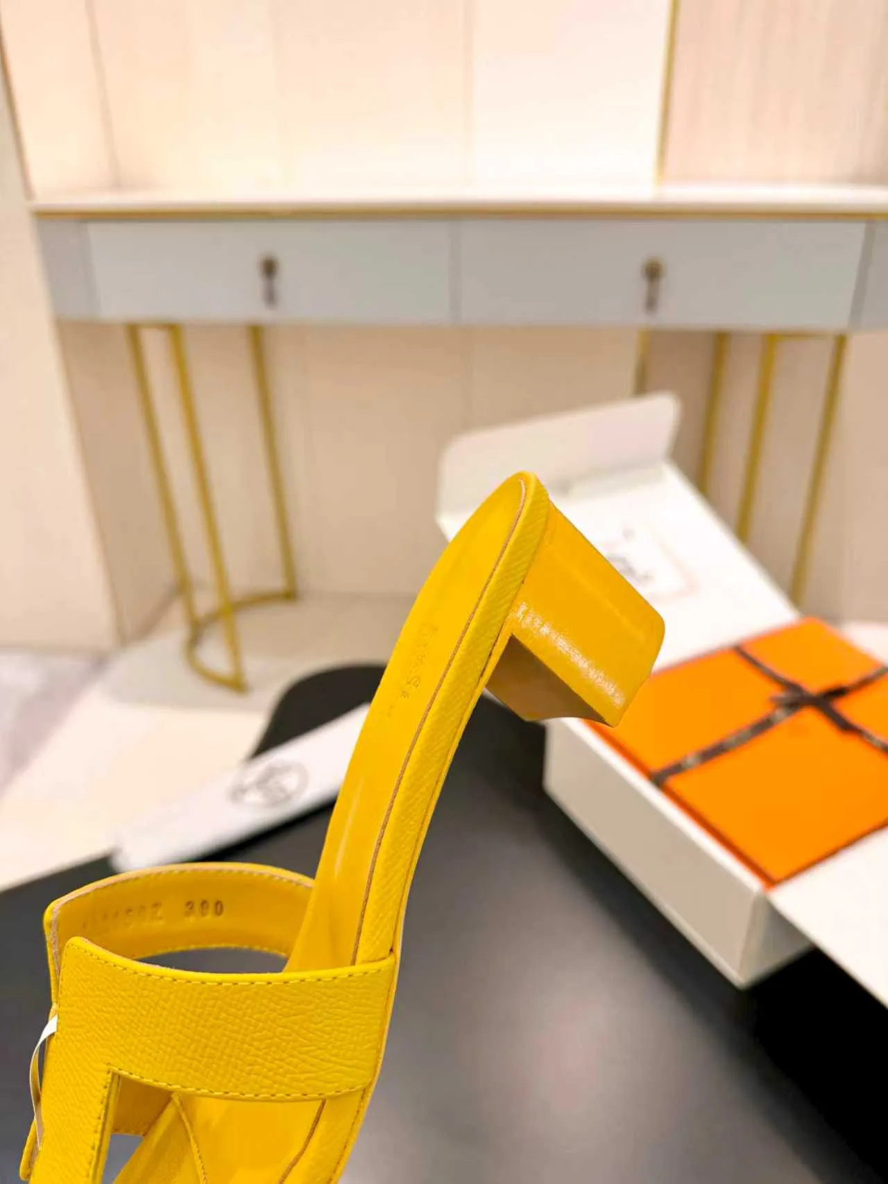 Босоножки Женские Hermes 10250443