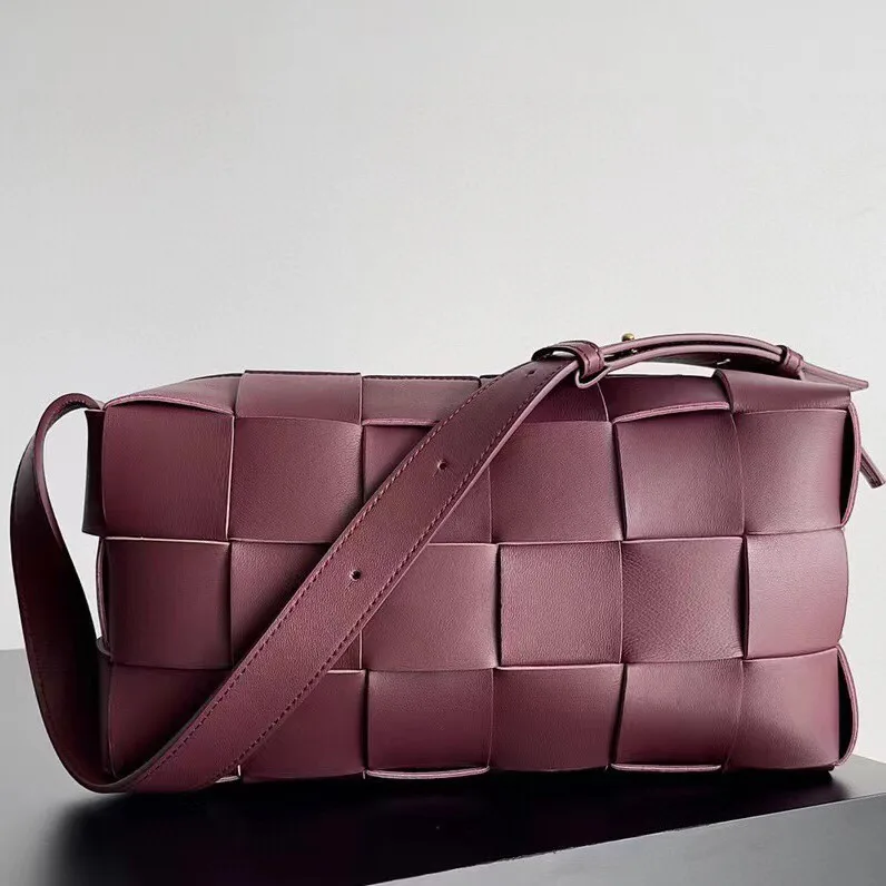 Сумки На Ремне Женские Bottega Veneta 11922460
