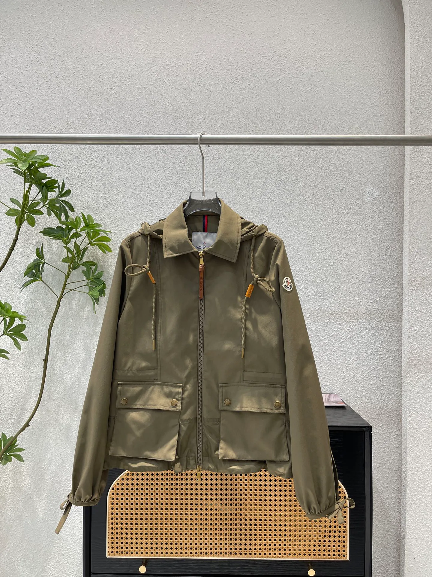 Куртки И Пуховики Женские Moncler 18761123