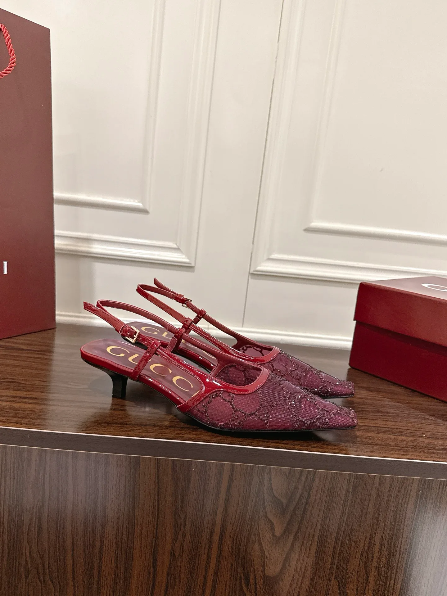 Сандалии Женские Gucci 13071894