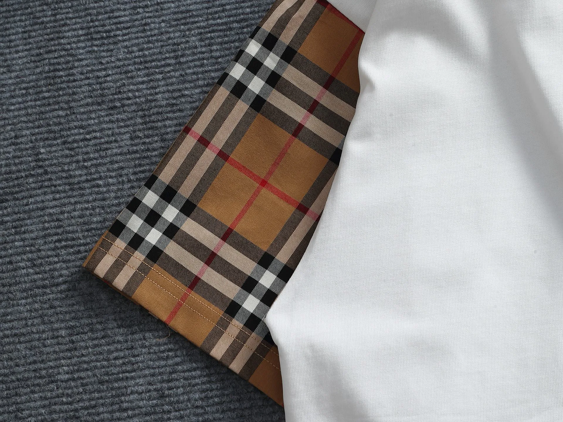 Футболки Женские Burberry 11448115