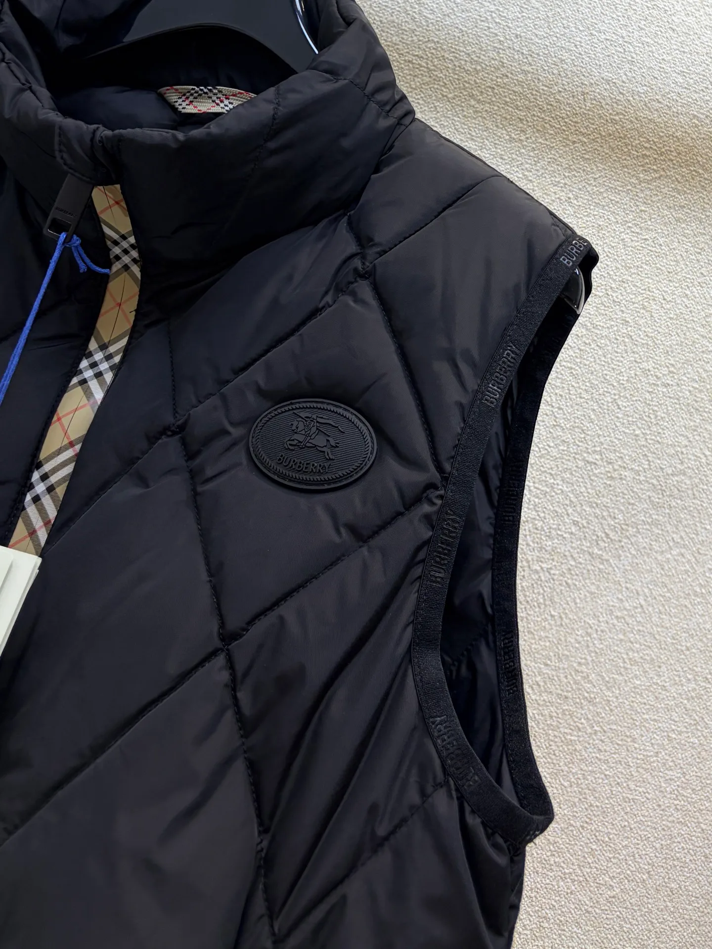 Жилеты Женские Burberry 18605875