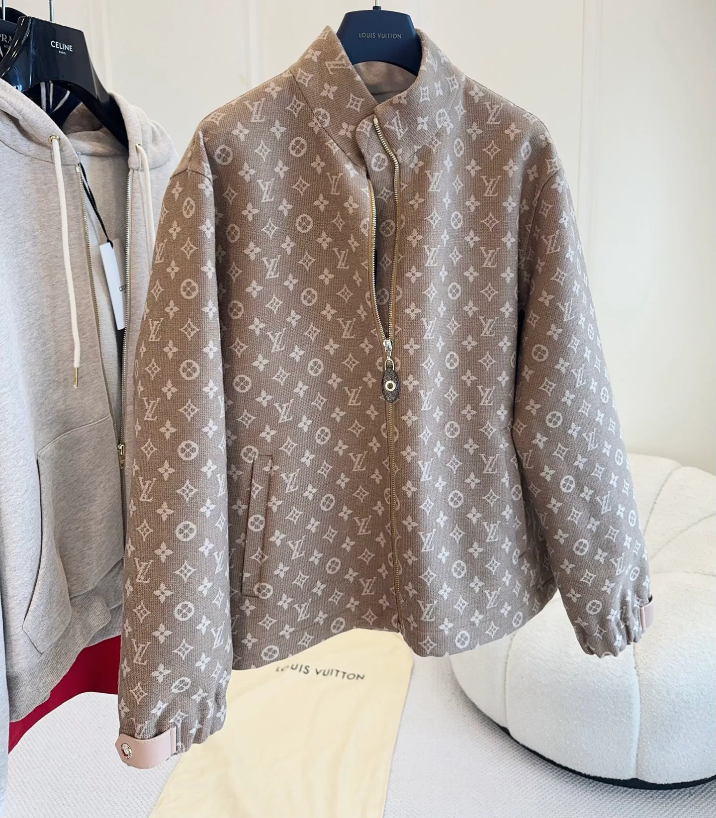 Куртки И Пуховики Женские Louis Vuitton 1164956