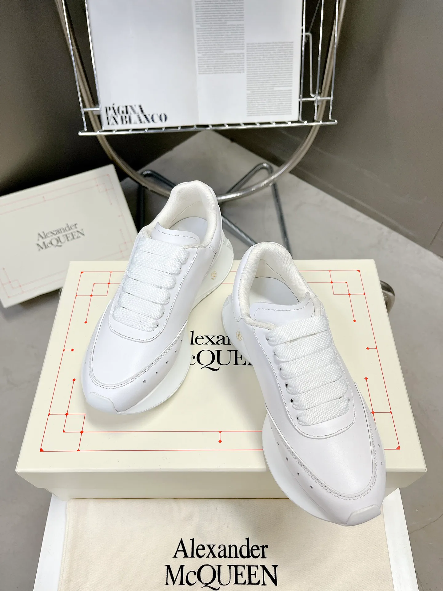 Кроссовки Женские Alexander Mcqueen 18011215