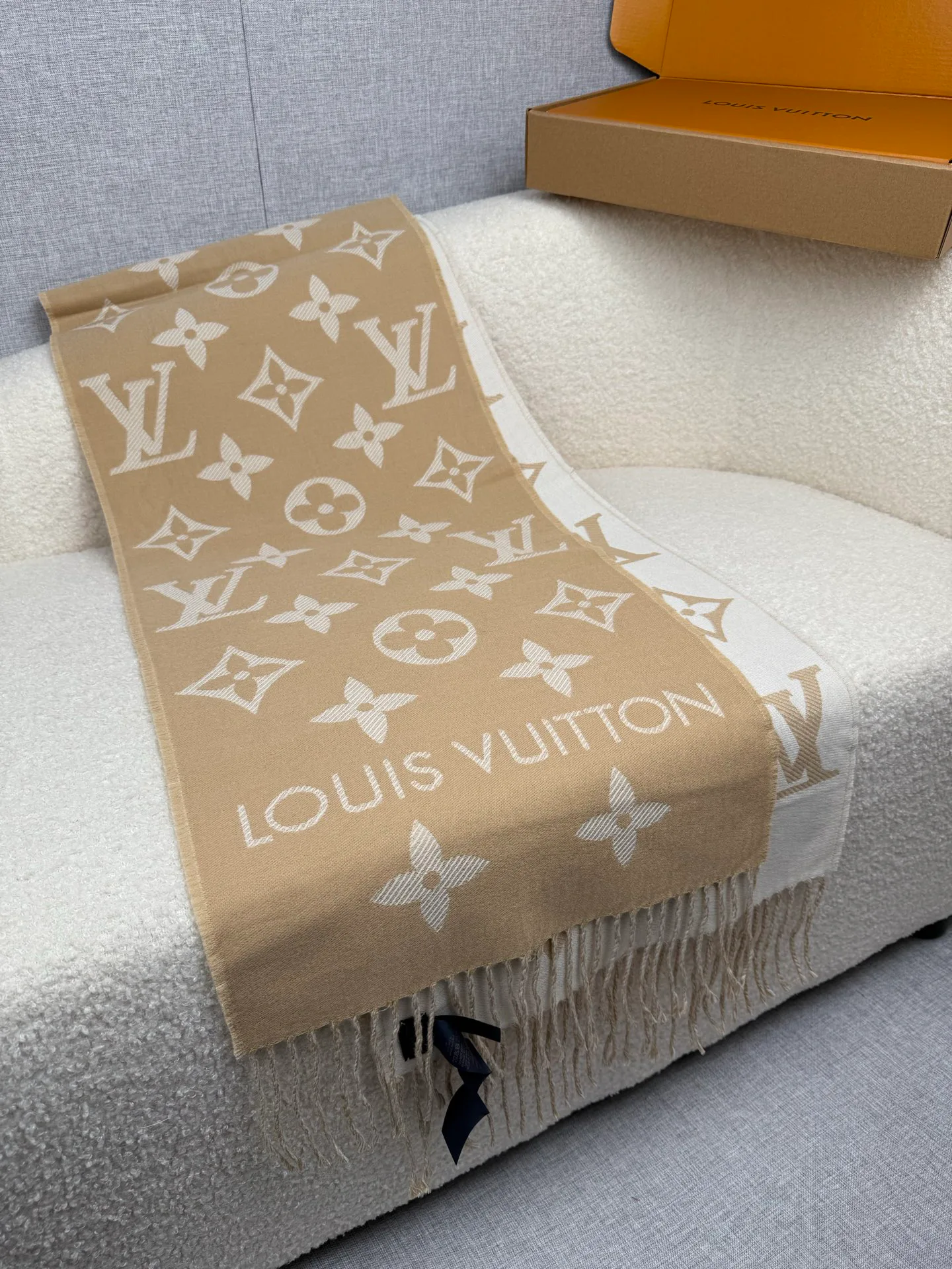 Шарфы Louis Vuitton 1422227