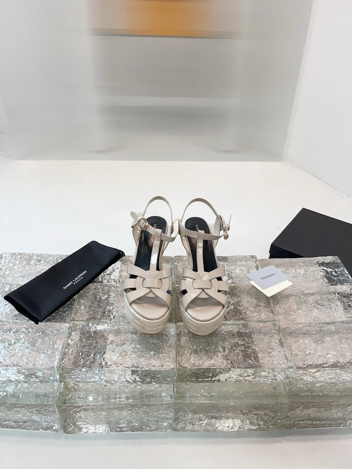 Босоножки Женские Saint Laurent 11278410