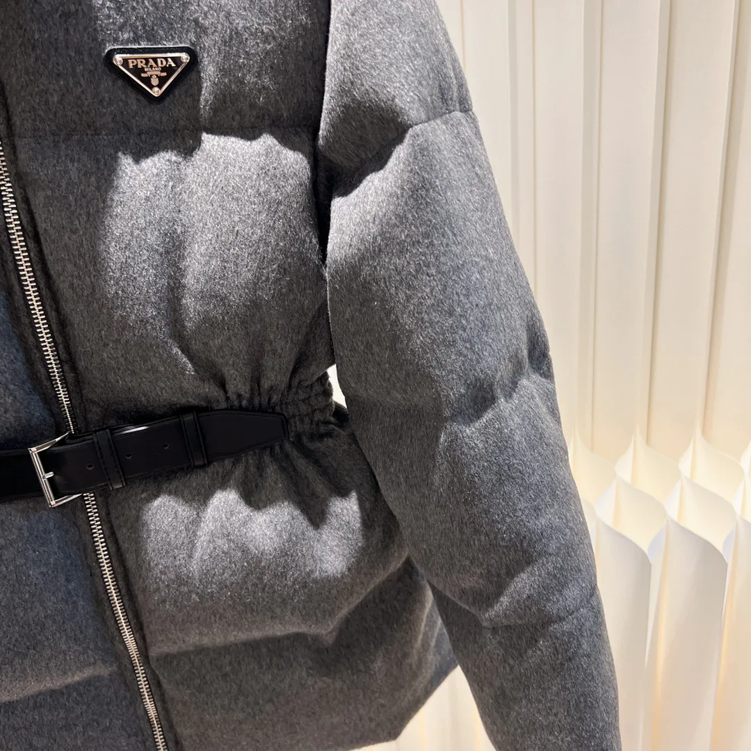 Куртки И Пуховики Женские Prada 200457