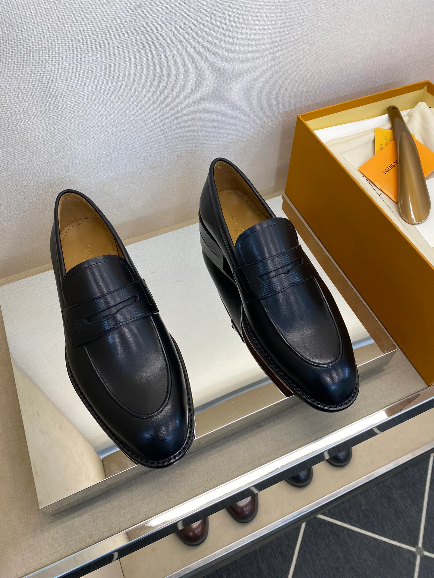 Лоферы И Туфли Мужские Louis Vuitton 18079180