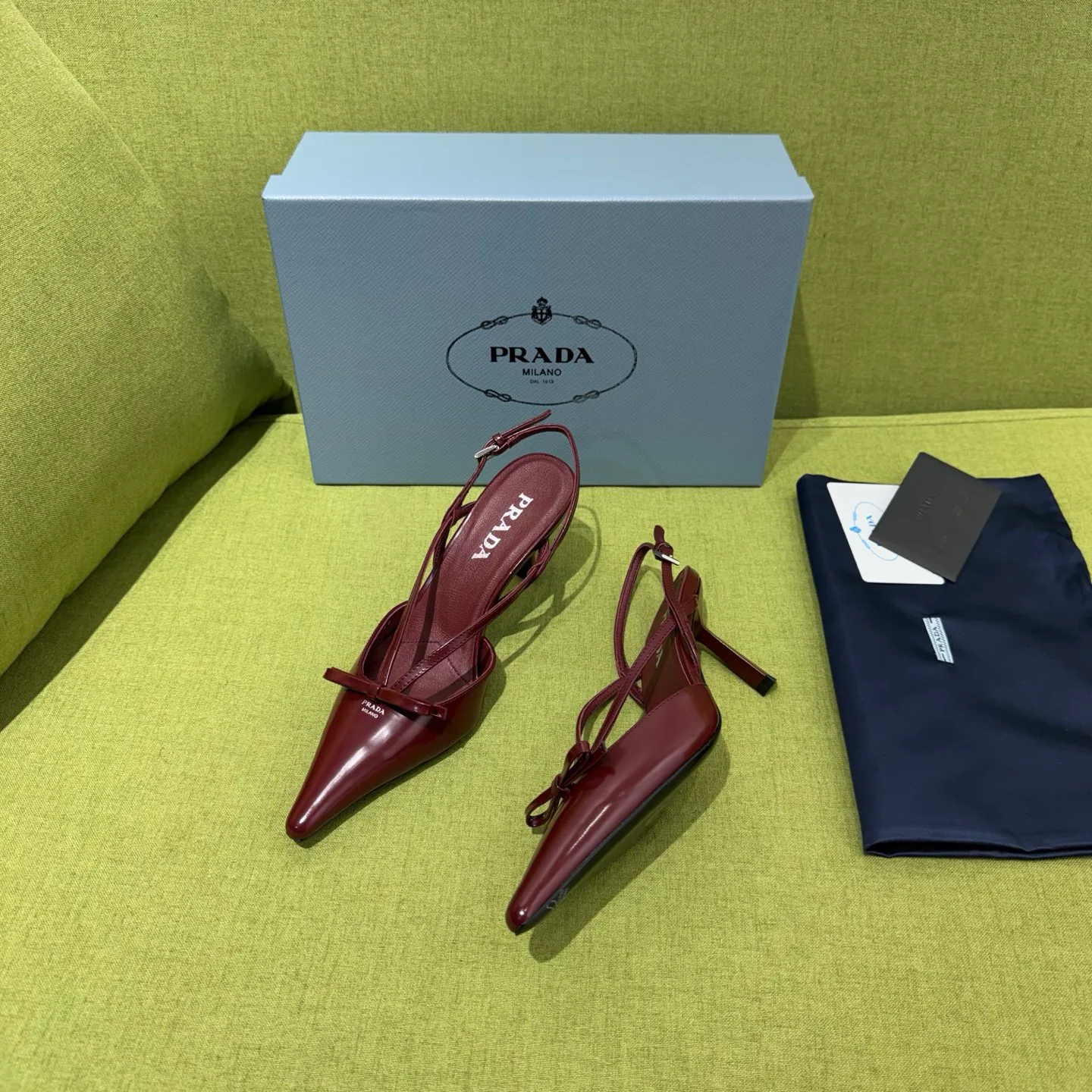 Босоножки Женские Prada 19075253