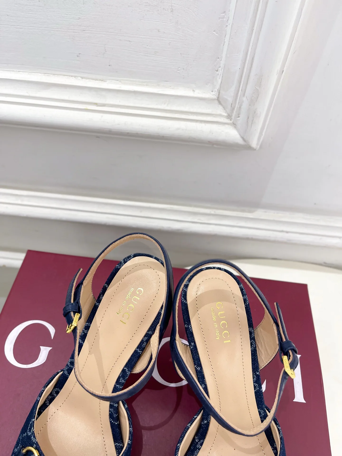 Босоножки Женские Gucci 13218180