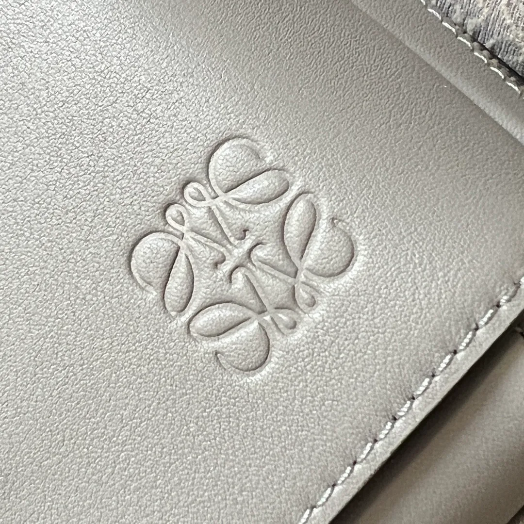 Сумки На Ремне Женские Loewe 6447989