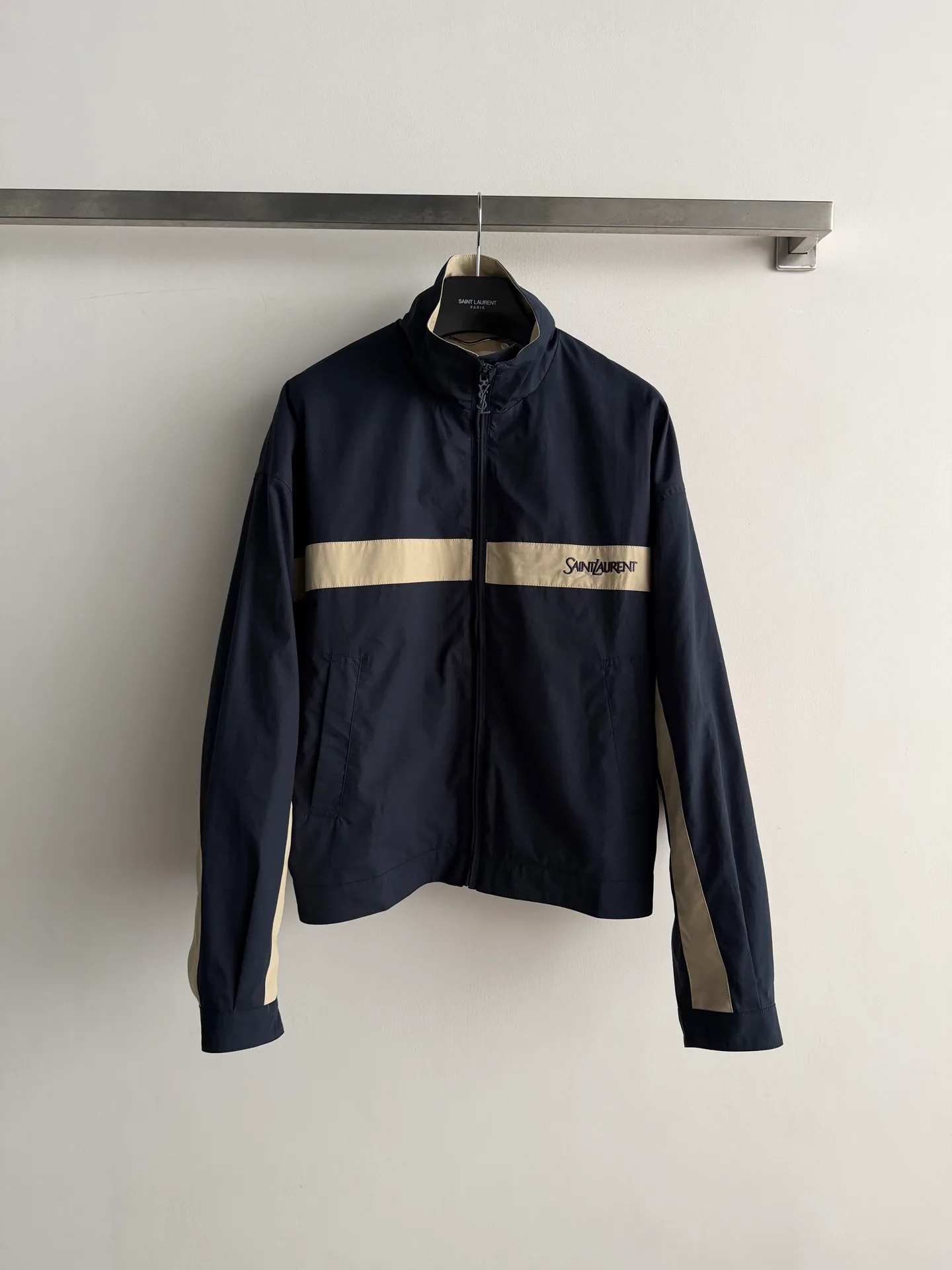 Куртки И Пуховики Женские Saint Laurent 18601948