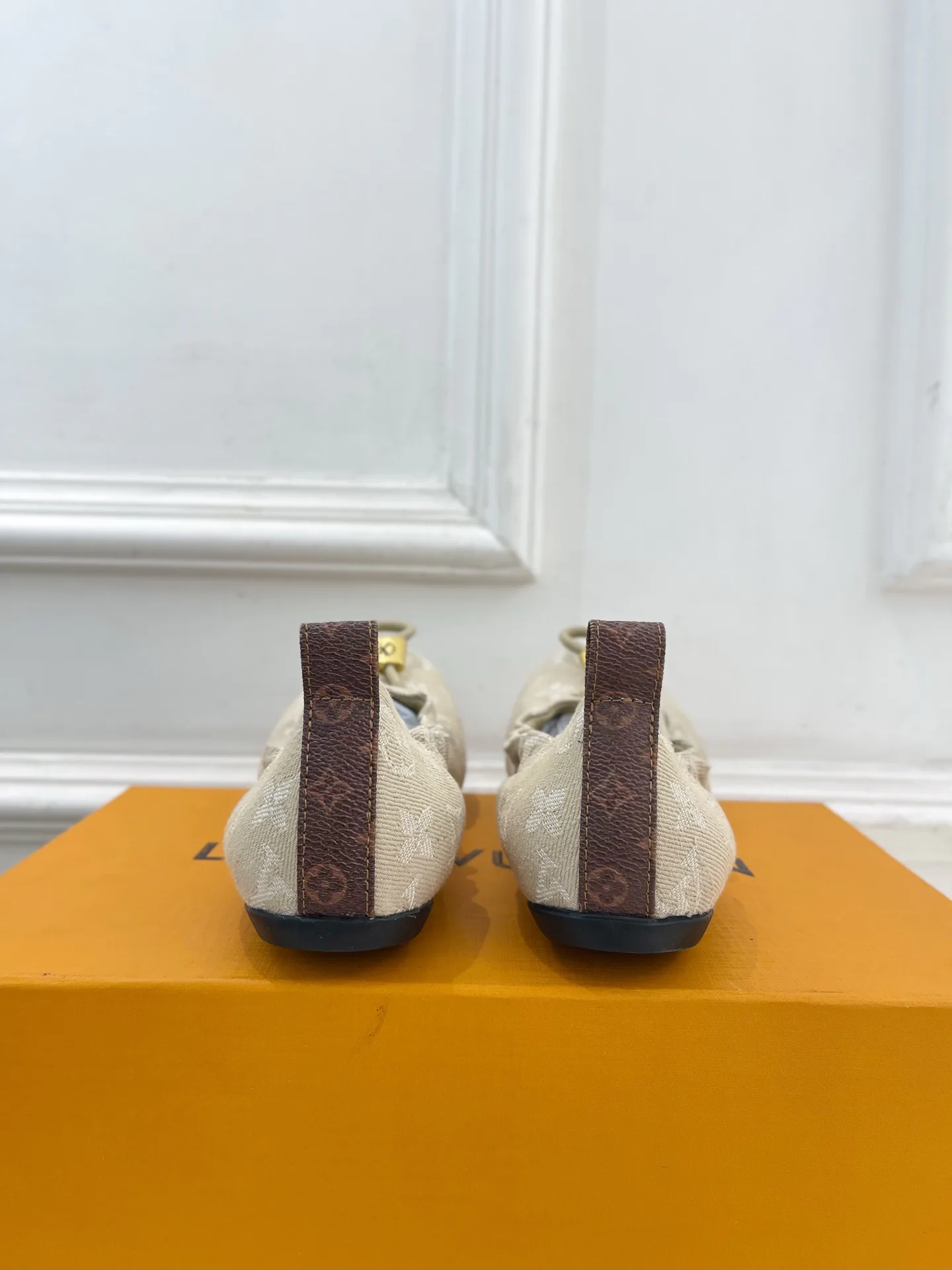 Балетки Женские Louis Vuitton 17646562