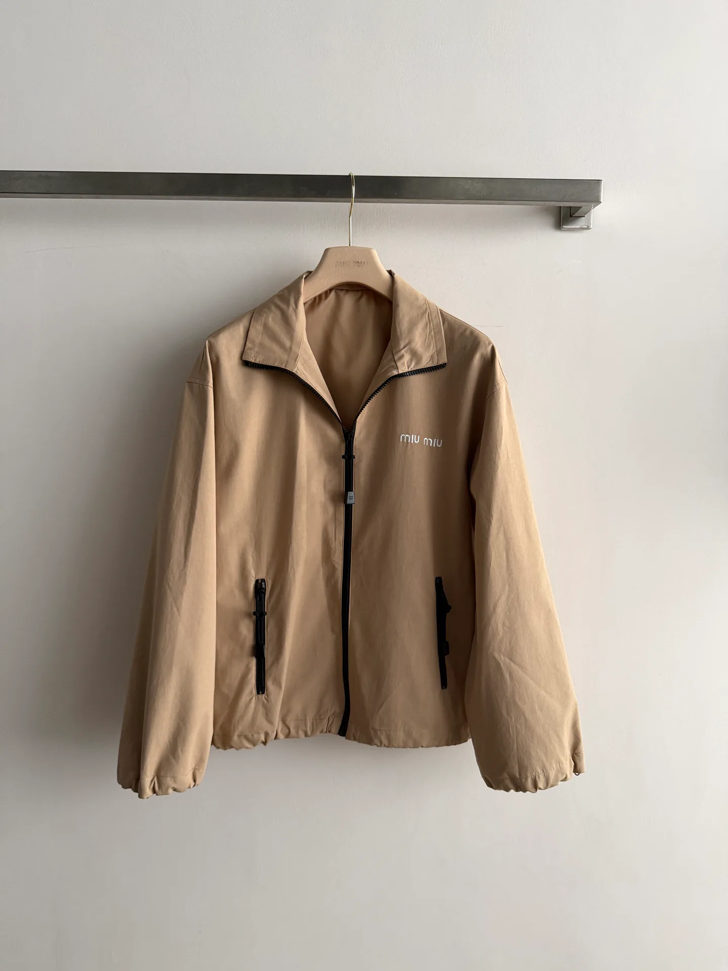 Куртки И Пуховики Женские Miu Miu 19309510