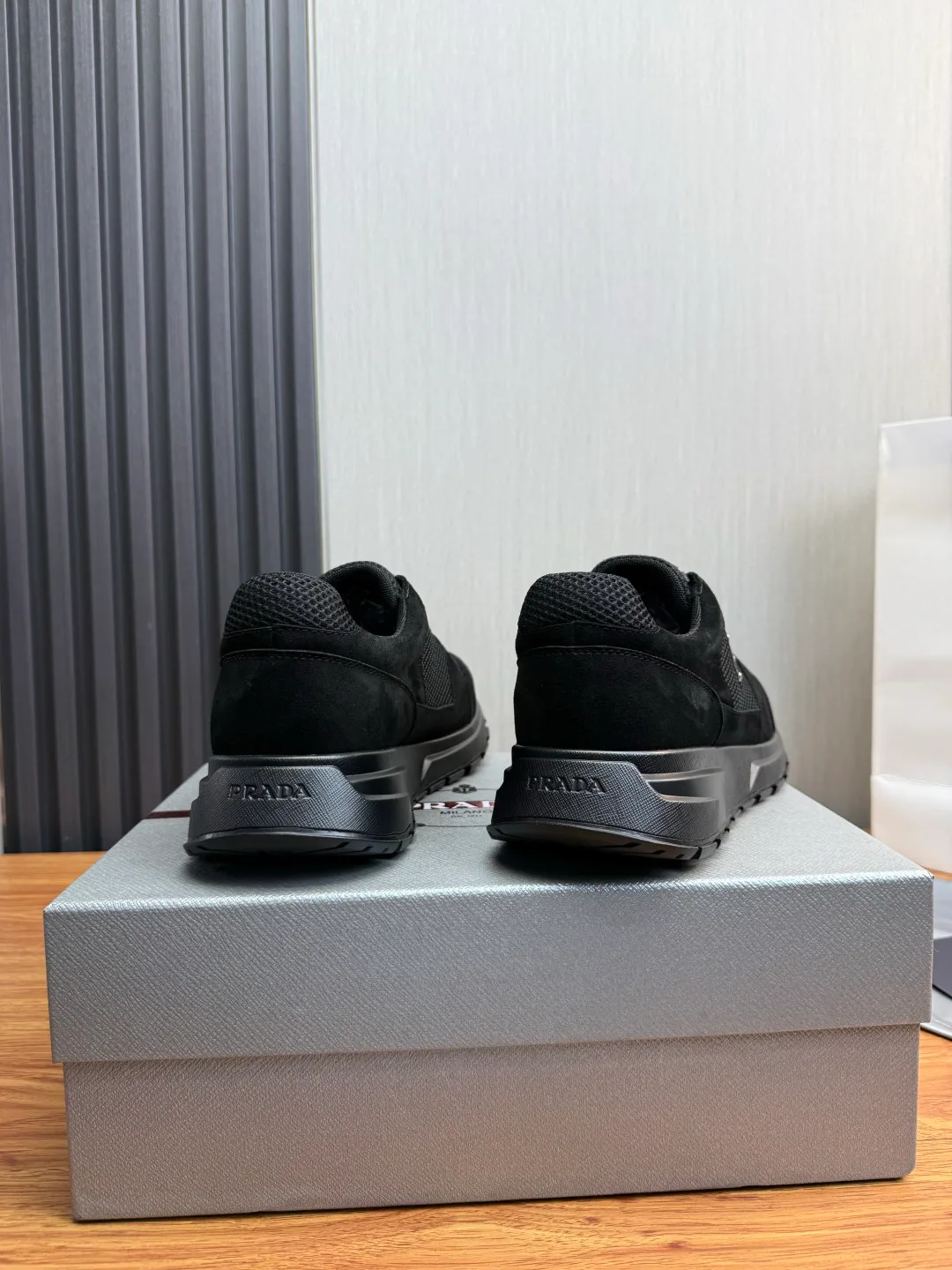 Кроссовки Мужские Prada 17962230