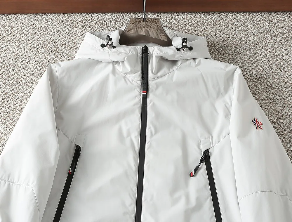 Куртки И Пуховики Мужские Moncler 6472148